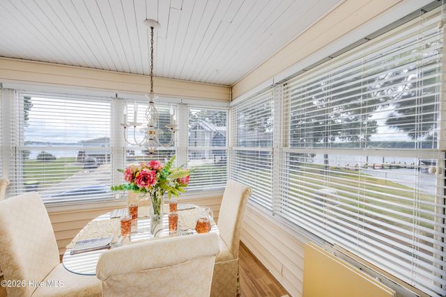 22 Oak Point Road, Chocowinity, NC 27817
