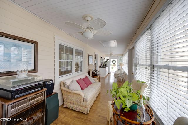 22 Oak Point Road, Chocowinity, NC 27817