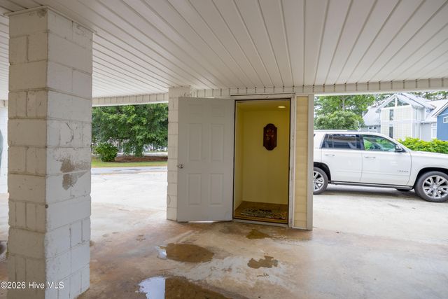 22 Oak Point Road, Chocowinity, NC 27817