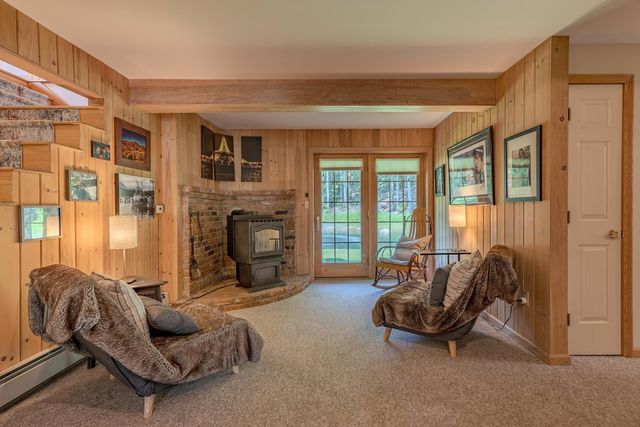 157 Old Sawmill Road, Londonderry, VT 05148