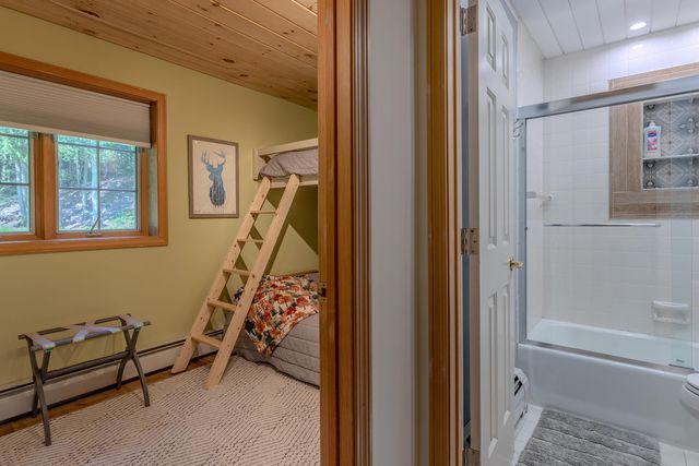 157 Old Sawmill Road, Londonderry, VT 05148