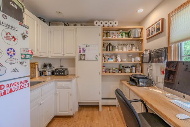 157 Old Sawmill Road, Londonderry, VT 05148