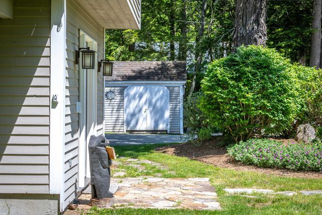 157 Old Sawmill Road, Londonderry, VT 05148