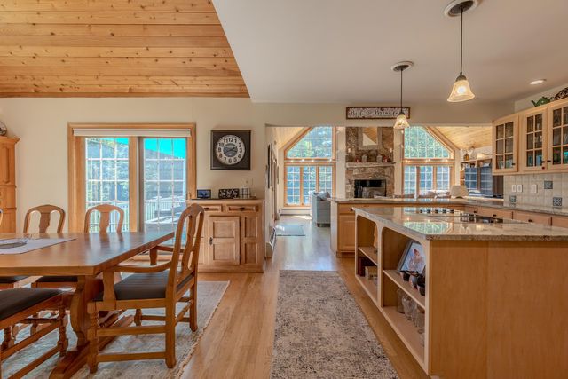 157 Old Sawmill Road, Londonderry, VT 05148