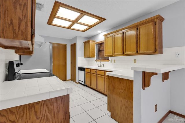 7504 N 21st Street, Mcallen, TX 78504