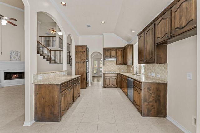 20698 Oakhurst Meadows Drive, Porter, TX 77365