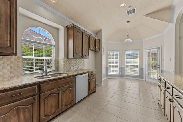 20698 Oakhurst Meadows Drive, Porter, TX 77365