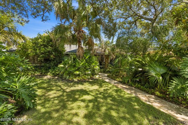 1207 14TH Street N, Jacksonville Beach, FL 32250