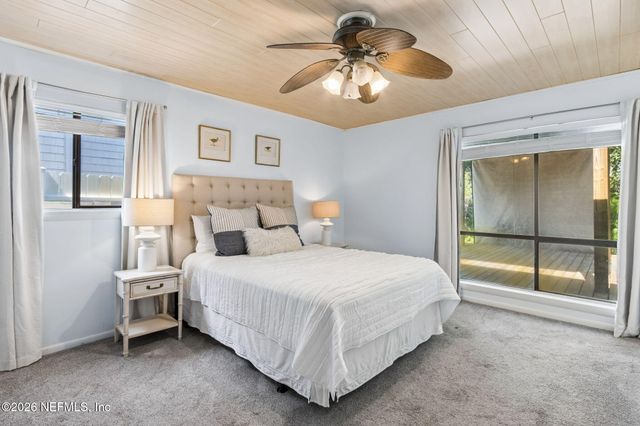 1207 14TH Street N, Jacksonville Beach, FL 32250