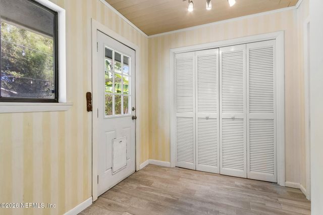 1207 14TH Street N, Jacksonville Beach, FL 32250