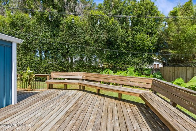1207 14TH Street N, Jacksonville Beach, FL 32250