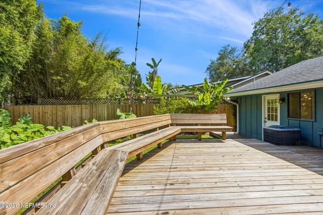1207 14TH Street N, Jacksonville Beach, FL 32250