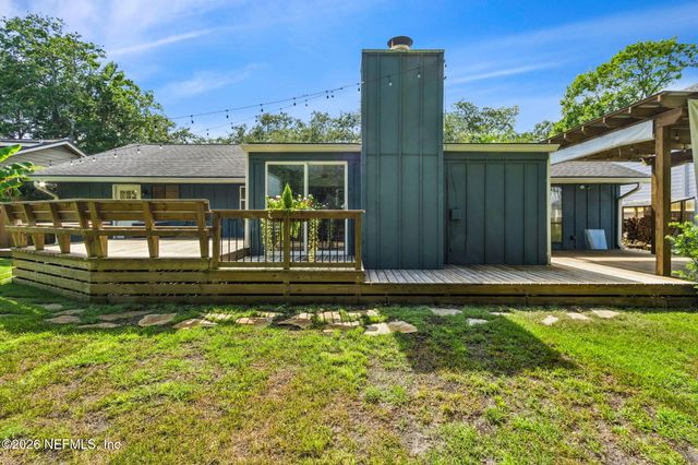 1207 14TH Street N, Jacksonville Beach, FL 32250