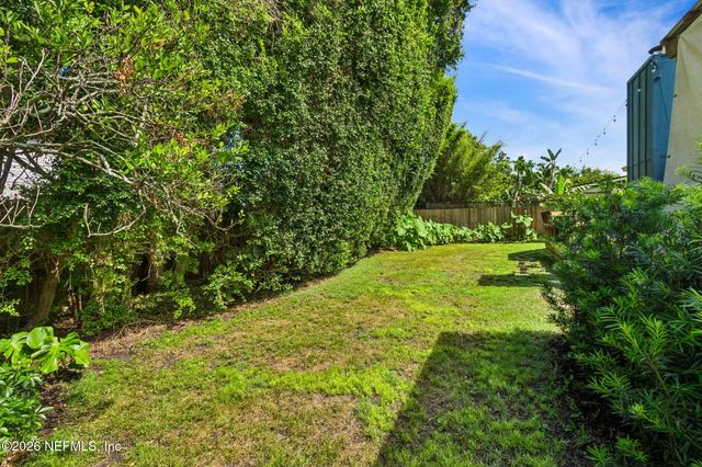 1207 14TH Street N, Jacksonville Beach, FL 32250