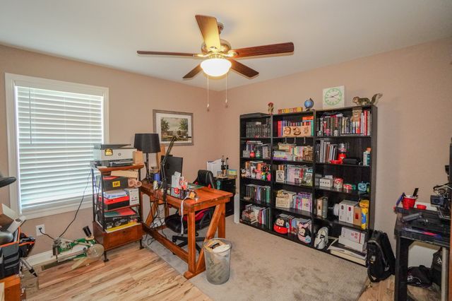 451 James Whitefield Rd, Bethpage, TN 37022