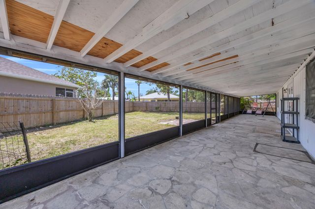 497 Melrose Lane, Sebastian, FL 32958