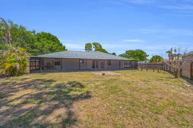 497 Melrose Lane, Sebastian, FL 32958