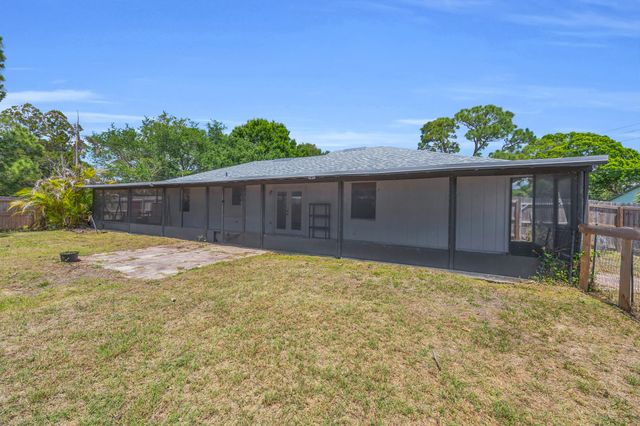 497 Melrose Lane, Sebastian, FL 32958