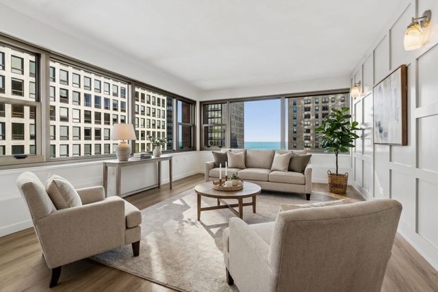 247 E Chestnut Street 1601, Chicago, IL 60611