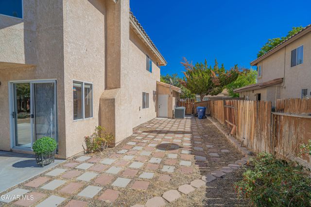 44515 Tarragon Drive, Lancaster, CA 93536