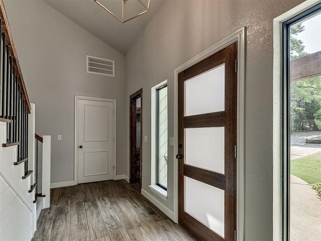 711 Sunny Brook Drive, Edmond, OK 73034