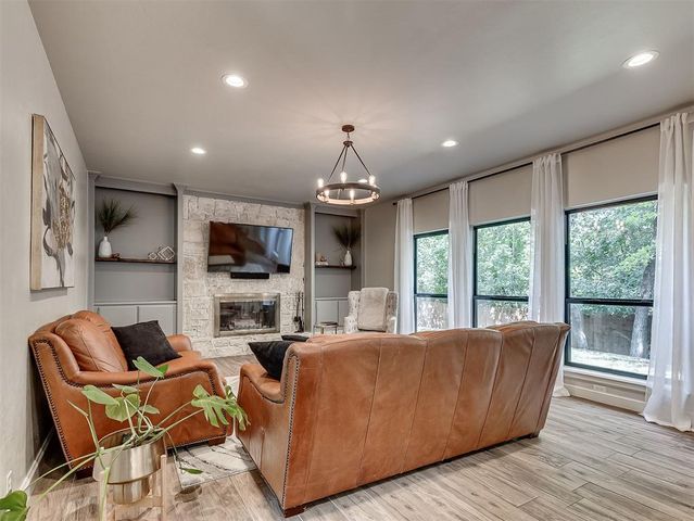 711 Sunny Brook Drive, Edmond, OK 73034