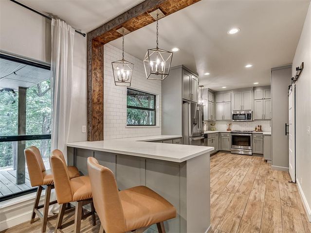 711 Sunny Brook Drive, Edmond, OK 73034