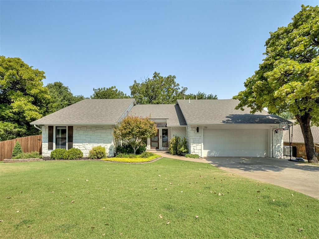 711 Sunny Brook Drive, Edmond, OK 73034
