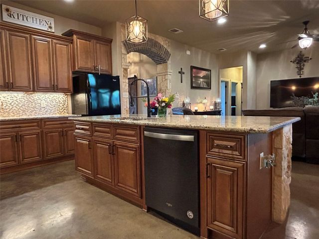 304 Bluestem CV, Georgetown, TX 78633