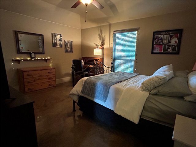 304 Bluestem CV, Georgetown, TX 78633