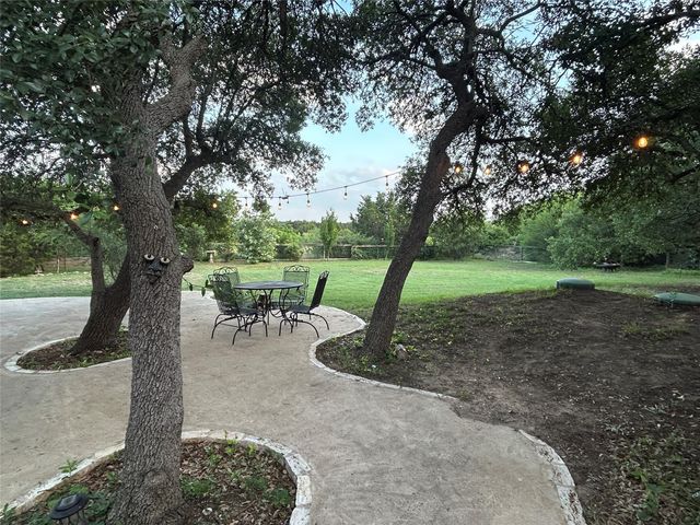 304 Bluestem CV, Georgetown, TX 78633
