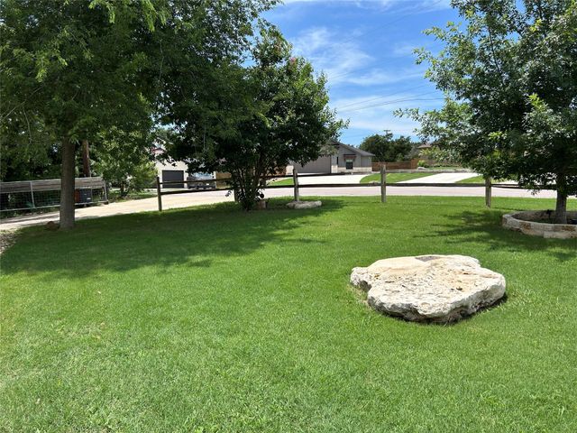 304 Bluestem CV, Georgetown, TX 78633