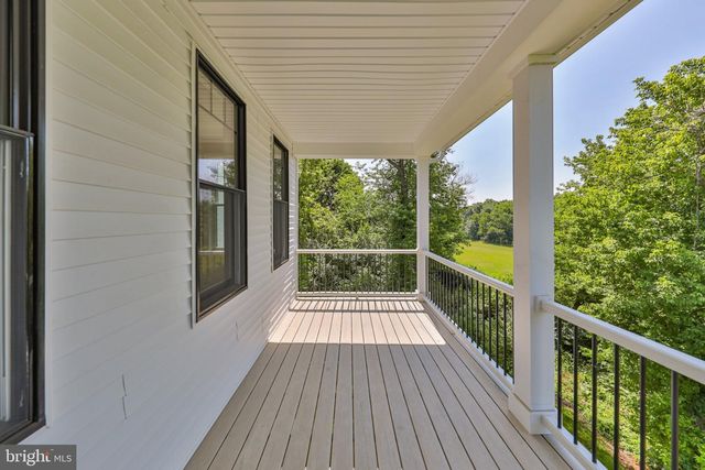 4740 HILLCREST LN, Whitehall, PA 18052