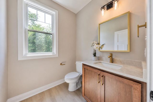 4740 HILLCREST LN, Whitehall, PA 18052