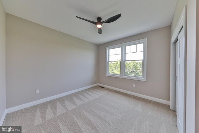 4740 HILLCREST LN, Whitehall, PA 18052