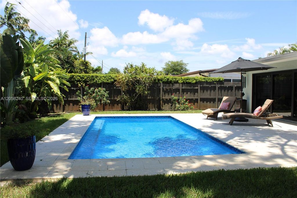 9310 SW 52nd Terrace, Miami, FL 33165