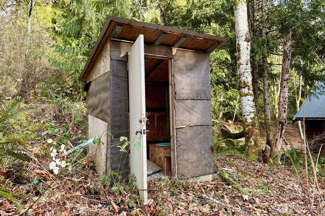 12280 Center Road, Quilcene, WA 98376