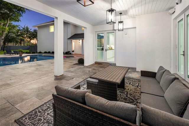 13600 SW 67th Ave, Palmetto Bay, FL 33158