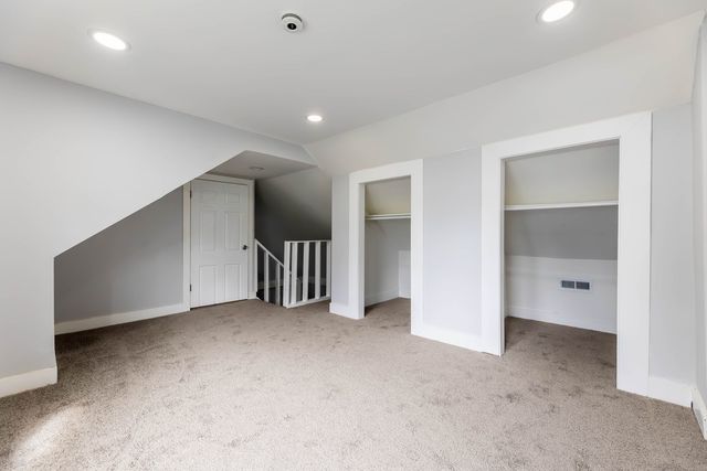 6438 S Hoyne Avenue, Chicago, IL 60636