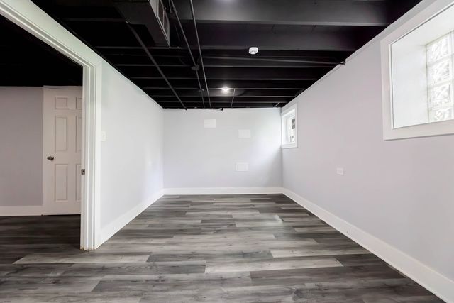 6438 S Hoyne Avenue, Chicago, IL 60636