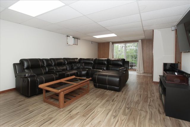39W609 Lori Lane, Elgin, IL 60124