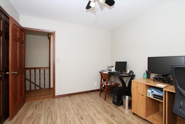 39W609 Lori Lane, Elgin, IL 60124