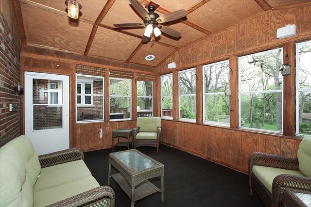 39W609 Lori Lane, Elgin, IL 60124