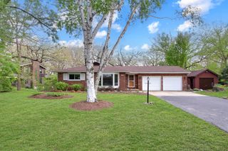 39W609 Lori Lane, Elgin, IL 60124