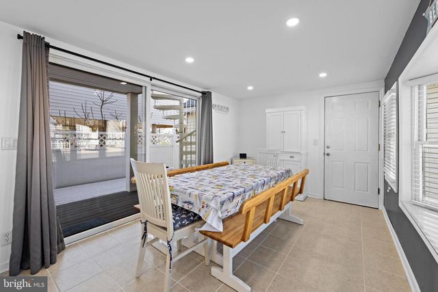 200 N 17TH ST, Surf City, NJ 08008