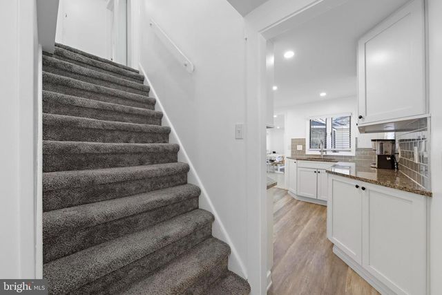 200 N 17TH ST, Surf City, NJ 08008