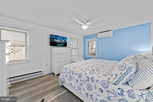 200 N 17TH ST, Surf City, NJ 08008