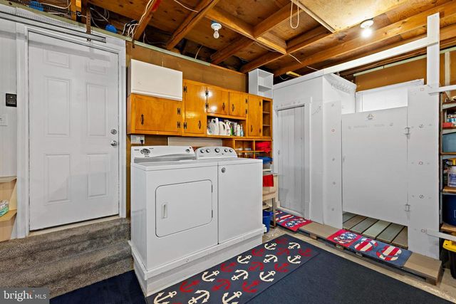 200 N 17TH ST, Surf City, NJ 08008