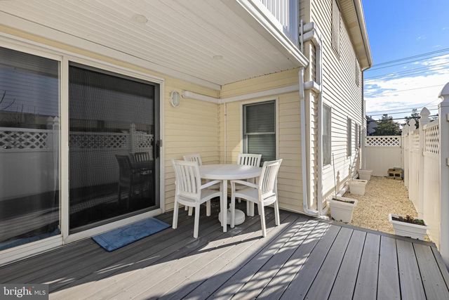200 N 17TH ST, Surf City, NJ 08008
