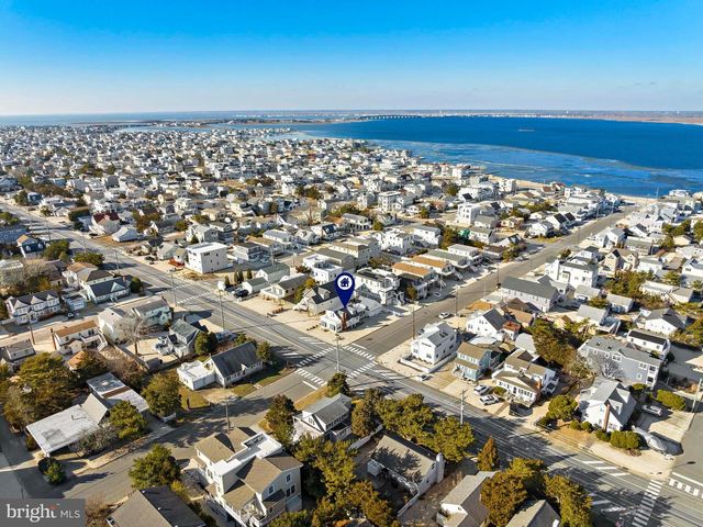 200 N 17TH ST, Surf City, NJ 08008